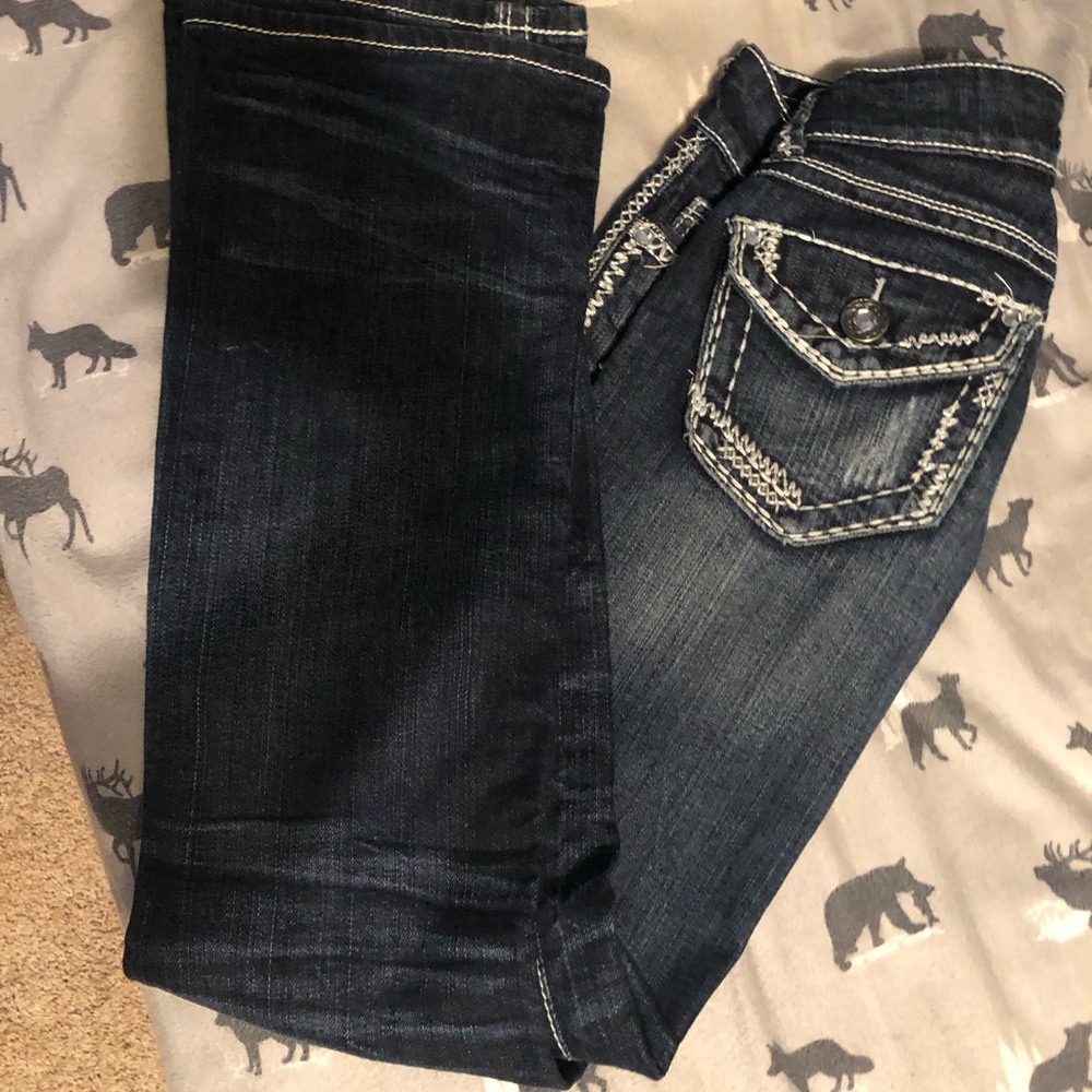 Super cute daytrip Leo jeans